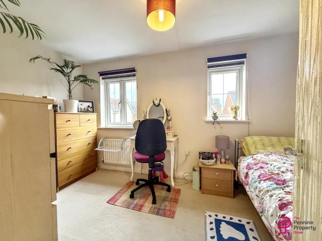 Bittern Croft, Wombwell, S73, photo 10
