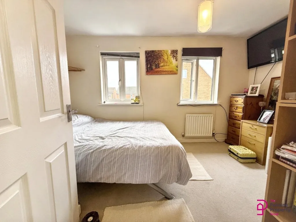Bittern Croft, Wombwell, S73, photo 8