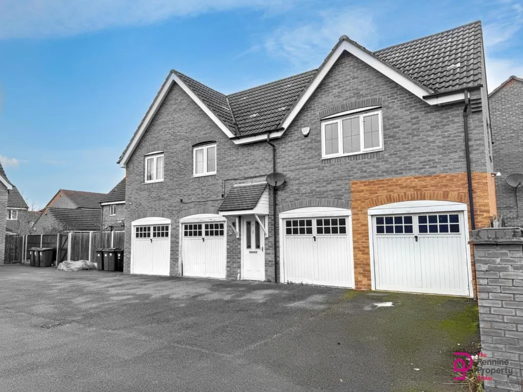 Bittern Croft, Wombwell, S73, photo 12