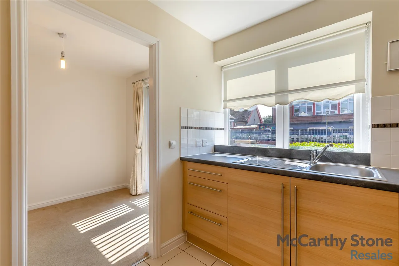 Marlborough Road, Cardiff, CF23, photo 7