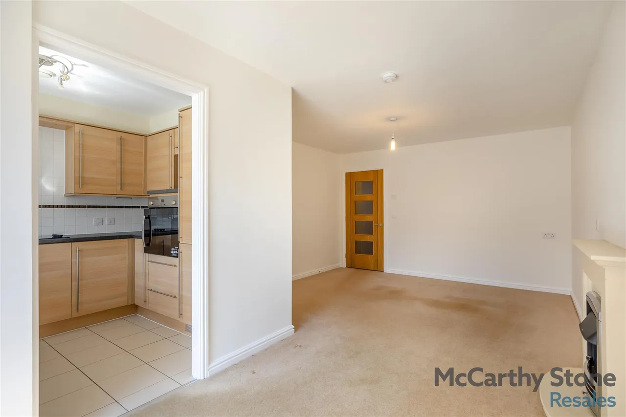 Marlborough Road, Cardiff, CF23, photo 8