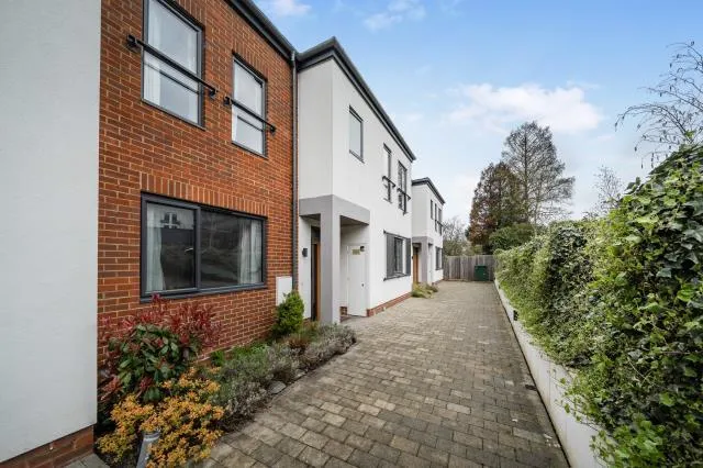 Dollis Avenue, London, N3, photo 28