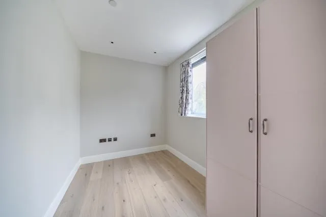 Dollis Avenue, London, N3, photo 21