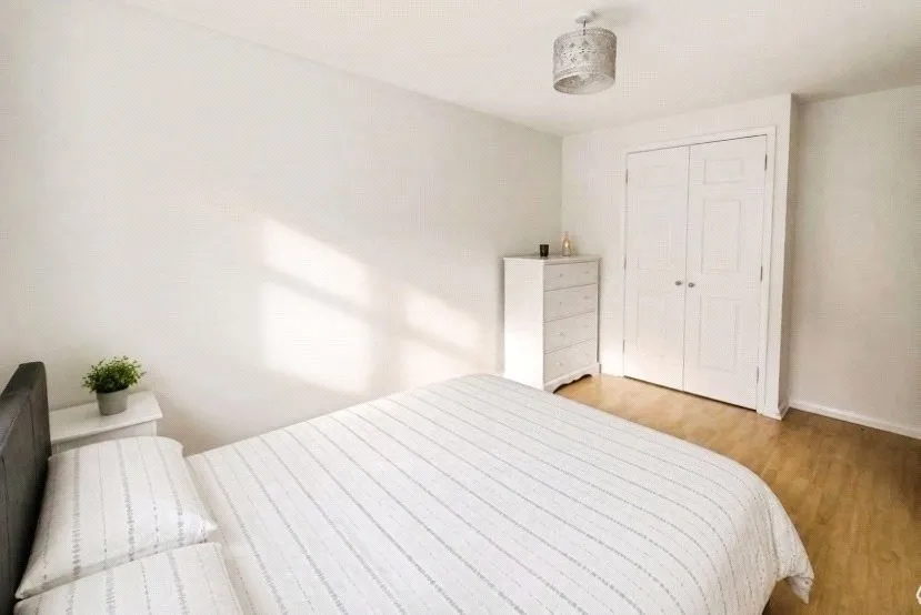 Albert Walk, Crowthorne, RG45, photo 6