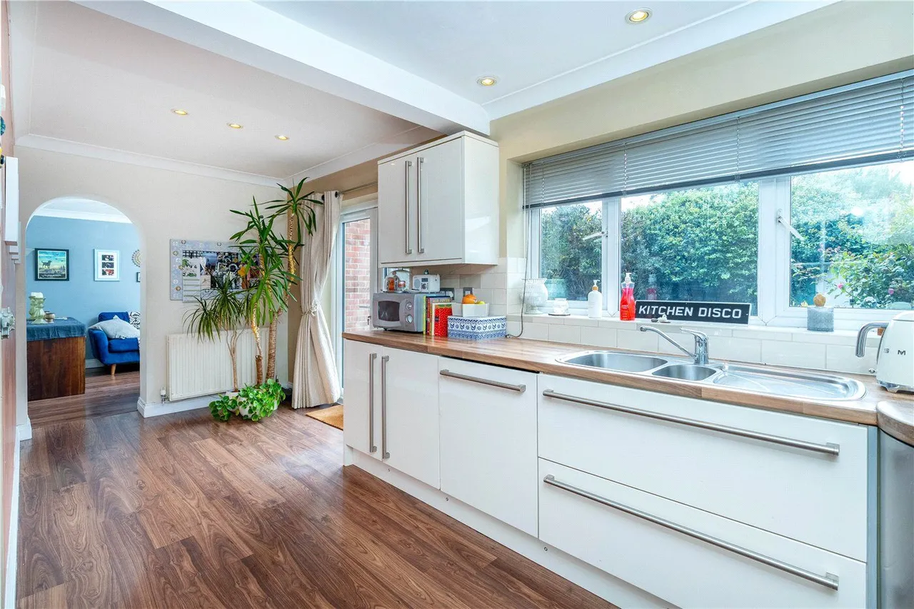 Bristol Avenue, Peterborough, PE4, photo 5