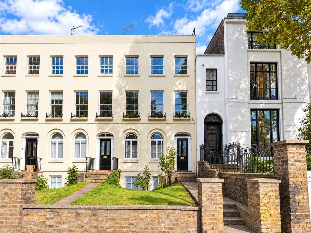 4 bed flat for sale, Grove Lane, London, SE5