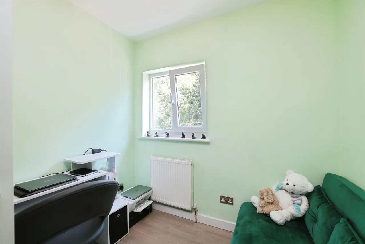 Chilwell Gardens, Watford, WD19, photo 11