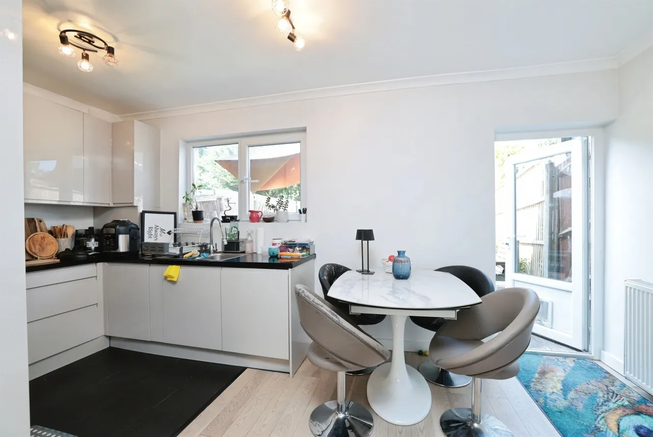 Chilwell Gardens, Watford, WD19, photo 6