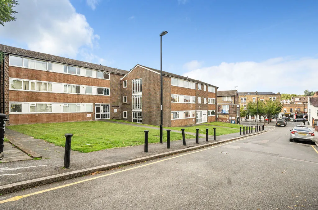 1 bed flat to rent, Heathfield Road, Croydon, CR0
