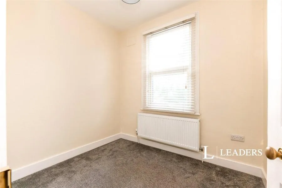 Piper Road, Kingston upon Thames, KT1, photo 9