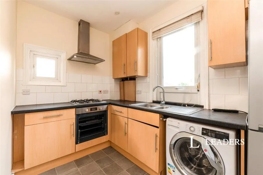 Piper Road, Kingston upon Thames, KT1, photo 5
