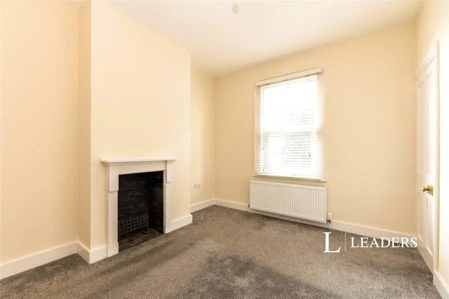 Piper Road, Kingston upon Thames, KT1, photo 8