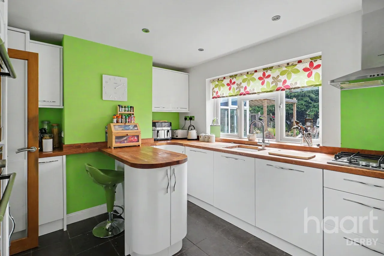 Athlone Close, Chaddesden, DE21, photo 4