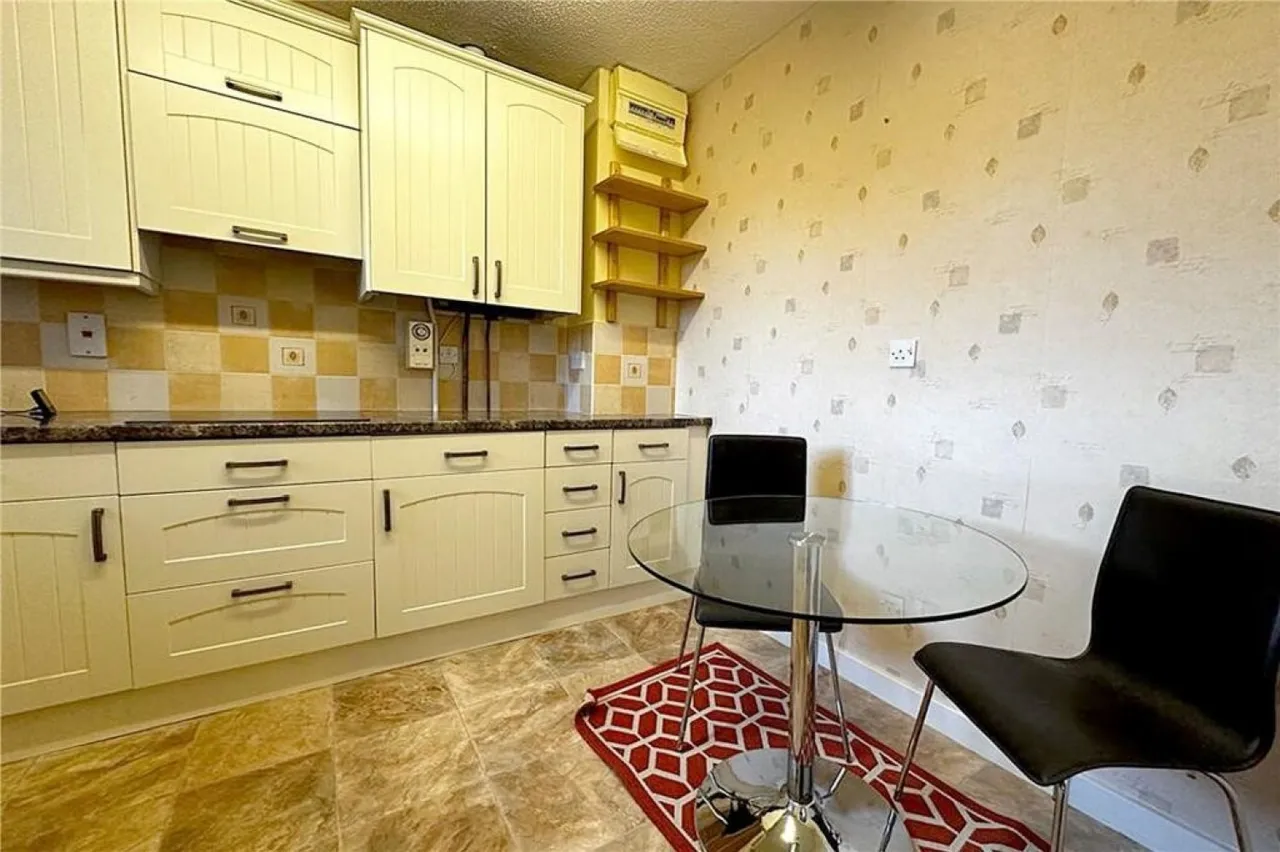 Winterdene, Kenilworth Rd, photo 6