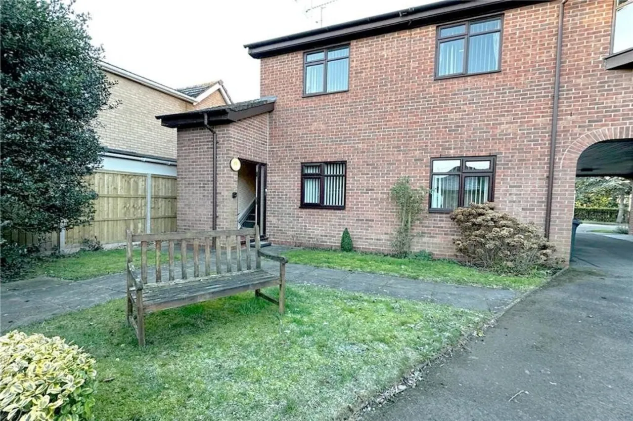 Winterdene, Kenilworth Rd, photo 11