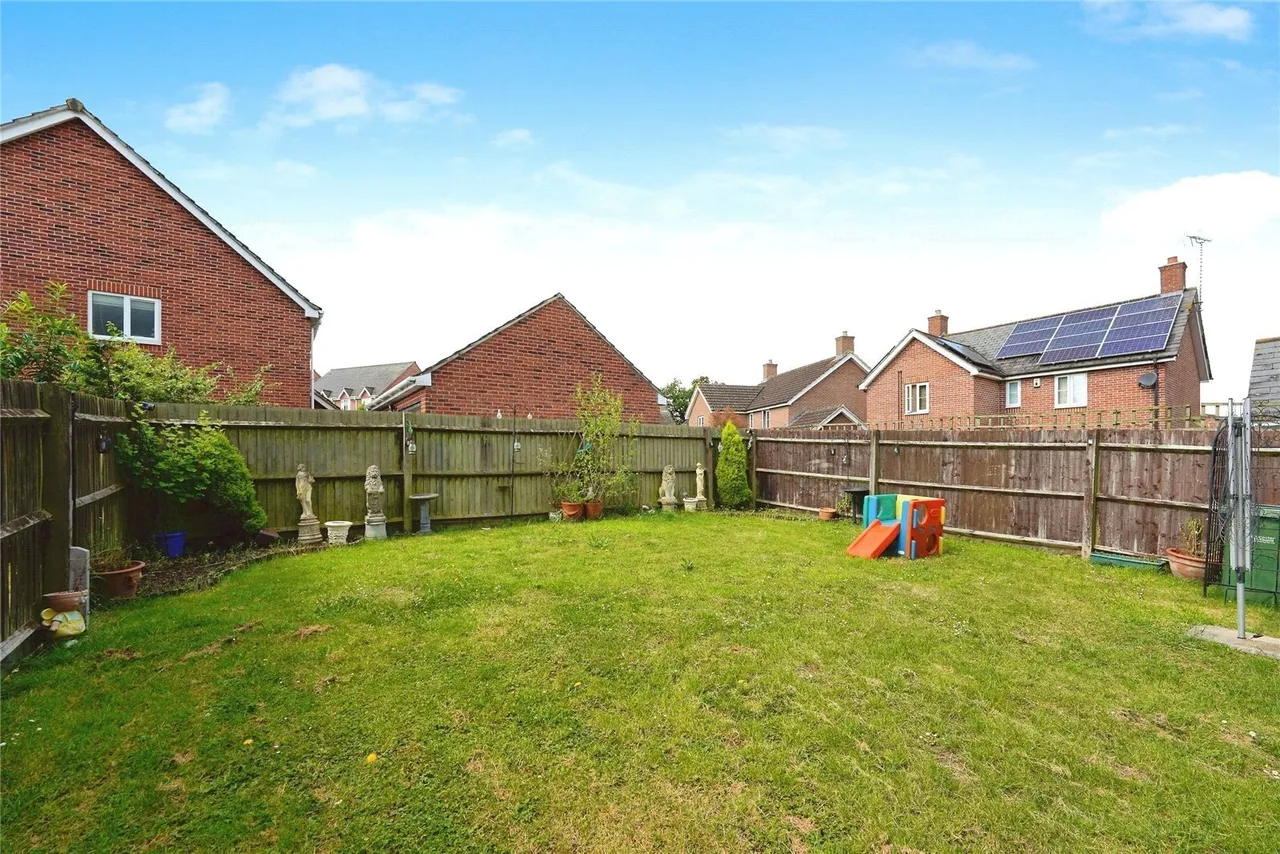 Thatcham Avenue, Kingsway, Gloucester, Gloucestershire, GL2, photo 7