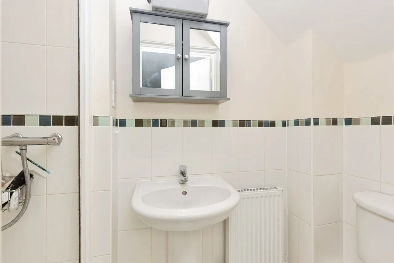 Thatcham Avenue, Kingsway, Gloucester, Gloucestershire, GL2, photo 11