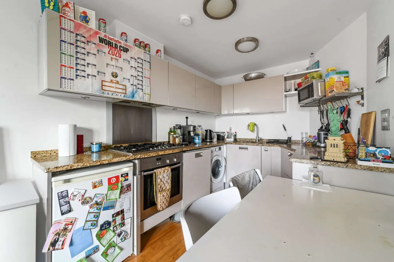 Enfield Road, London, N1, photo 2