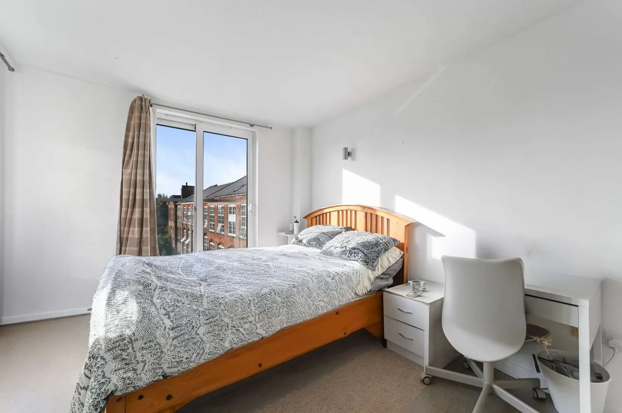 Enfield Road, London, N1, photo 4