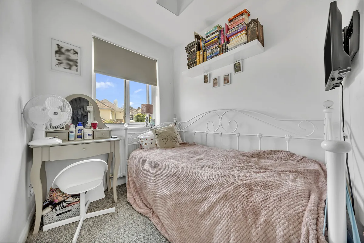 Carter Drive, Collier Row, Romford, RM5 2UB, photo 11