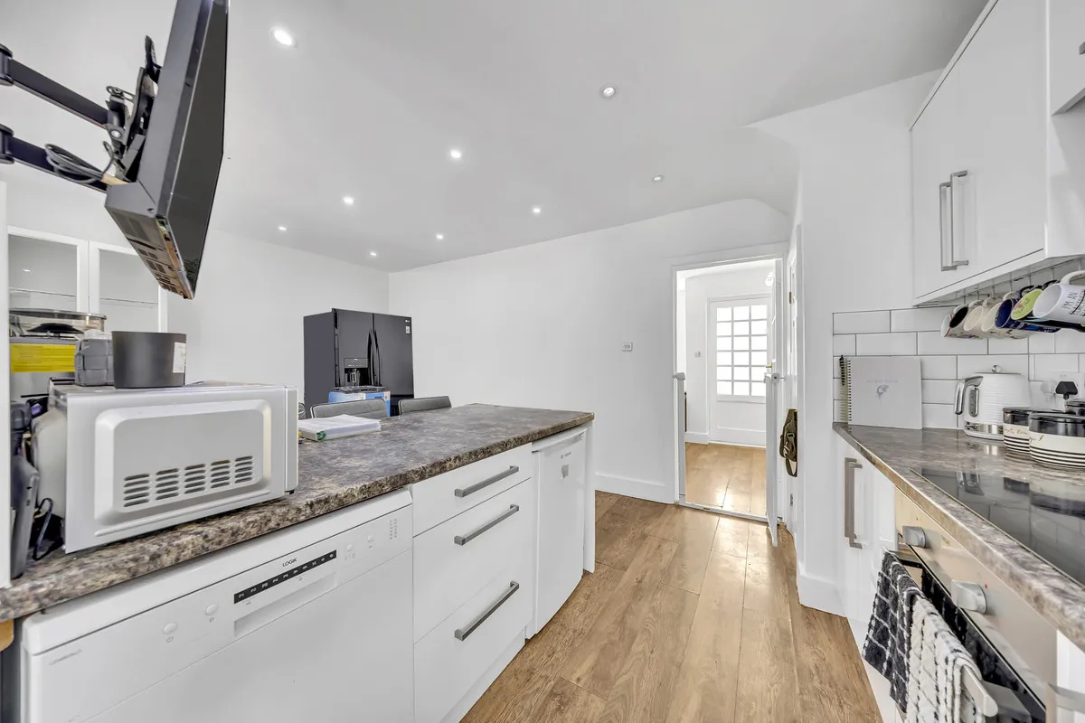 Carter Drive, Collier Row, Romford, RM5 2UB, photo 6