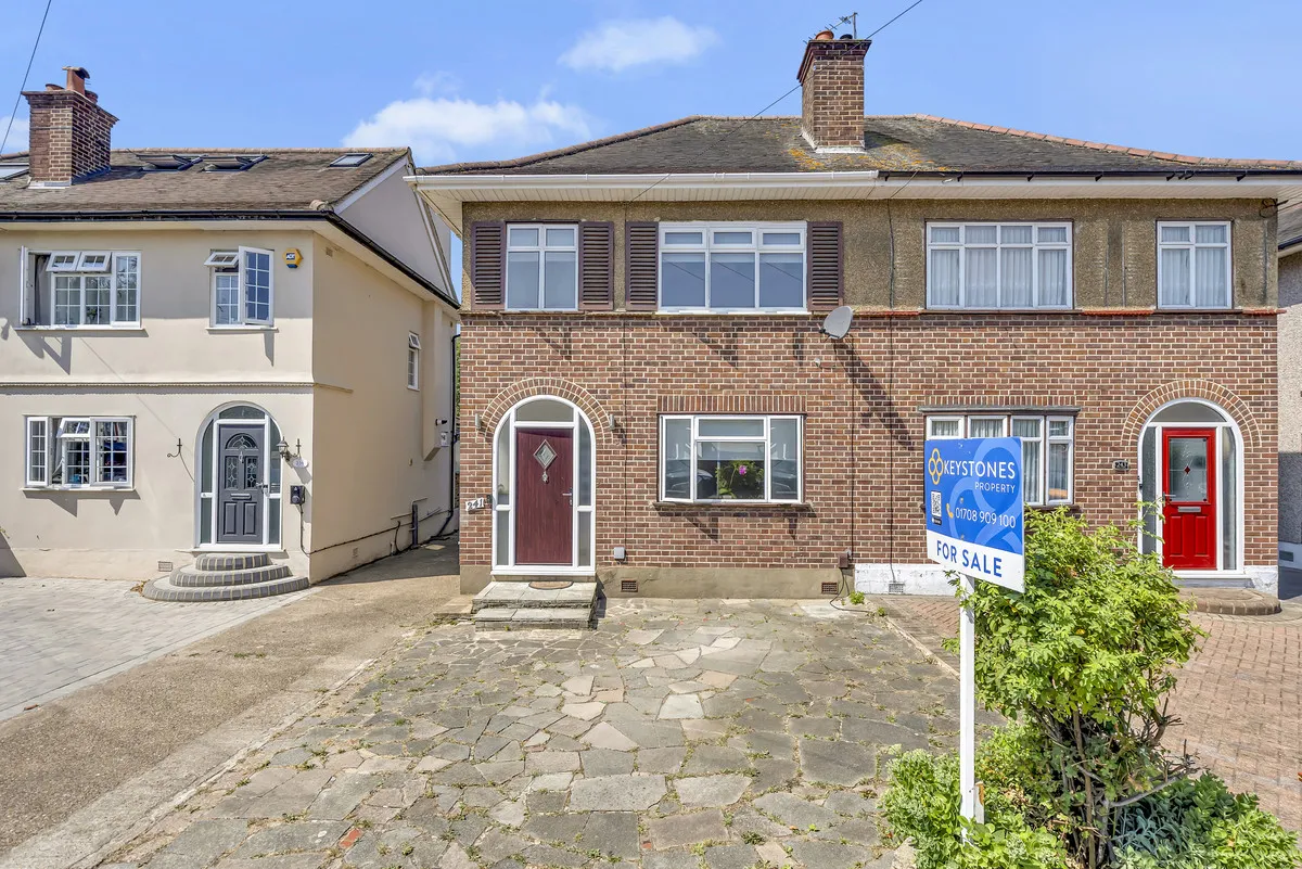 Carter Drive, Collier Row, Romford, RM5 2UB, photo 8