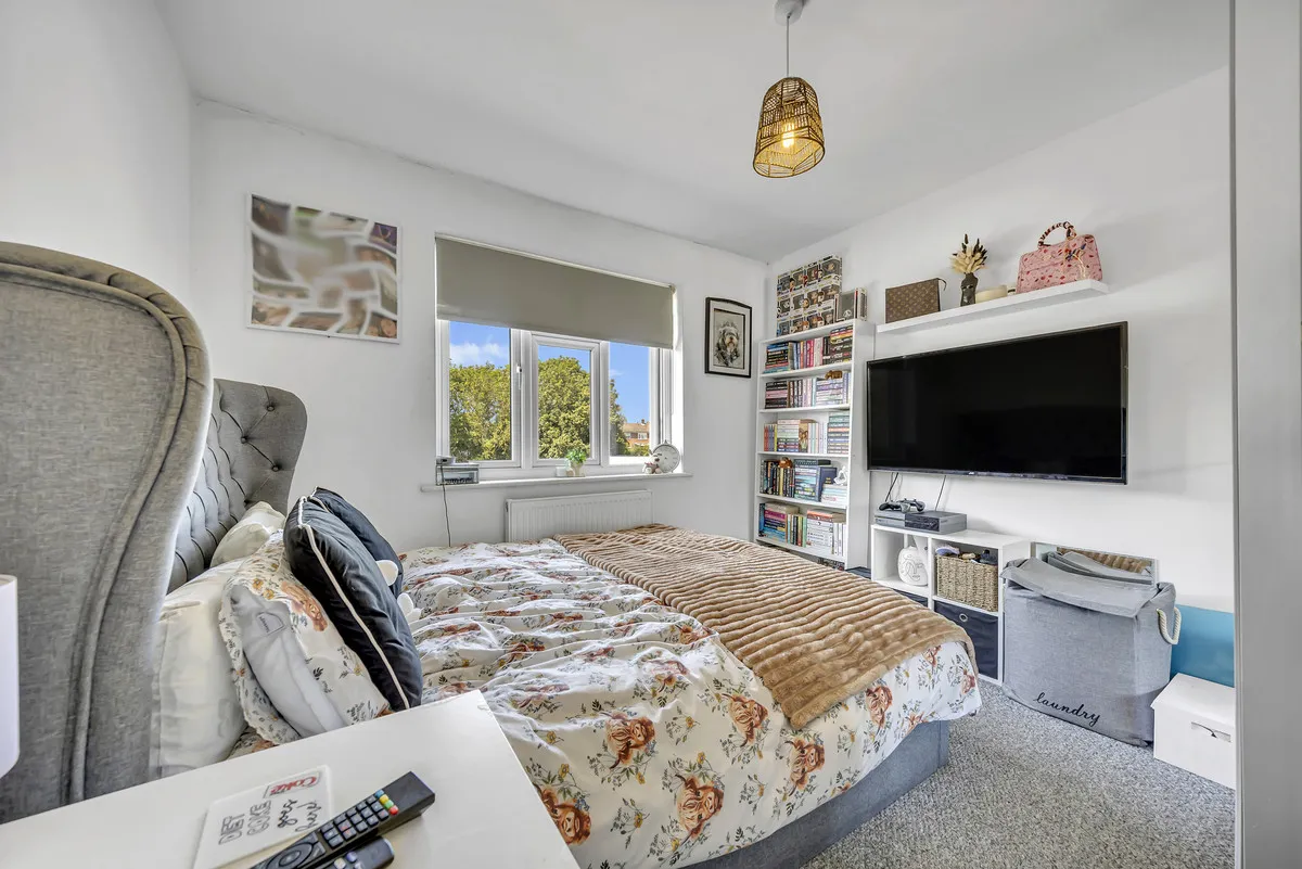 Carter Drive, Collier Row, Romford, RM5 2UB, photo 10