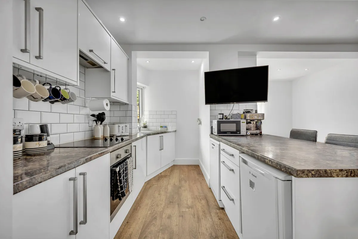 Carter Drive, Collier Row, Romford, RM5 2UB, photo 7