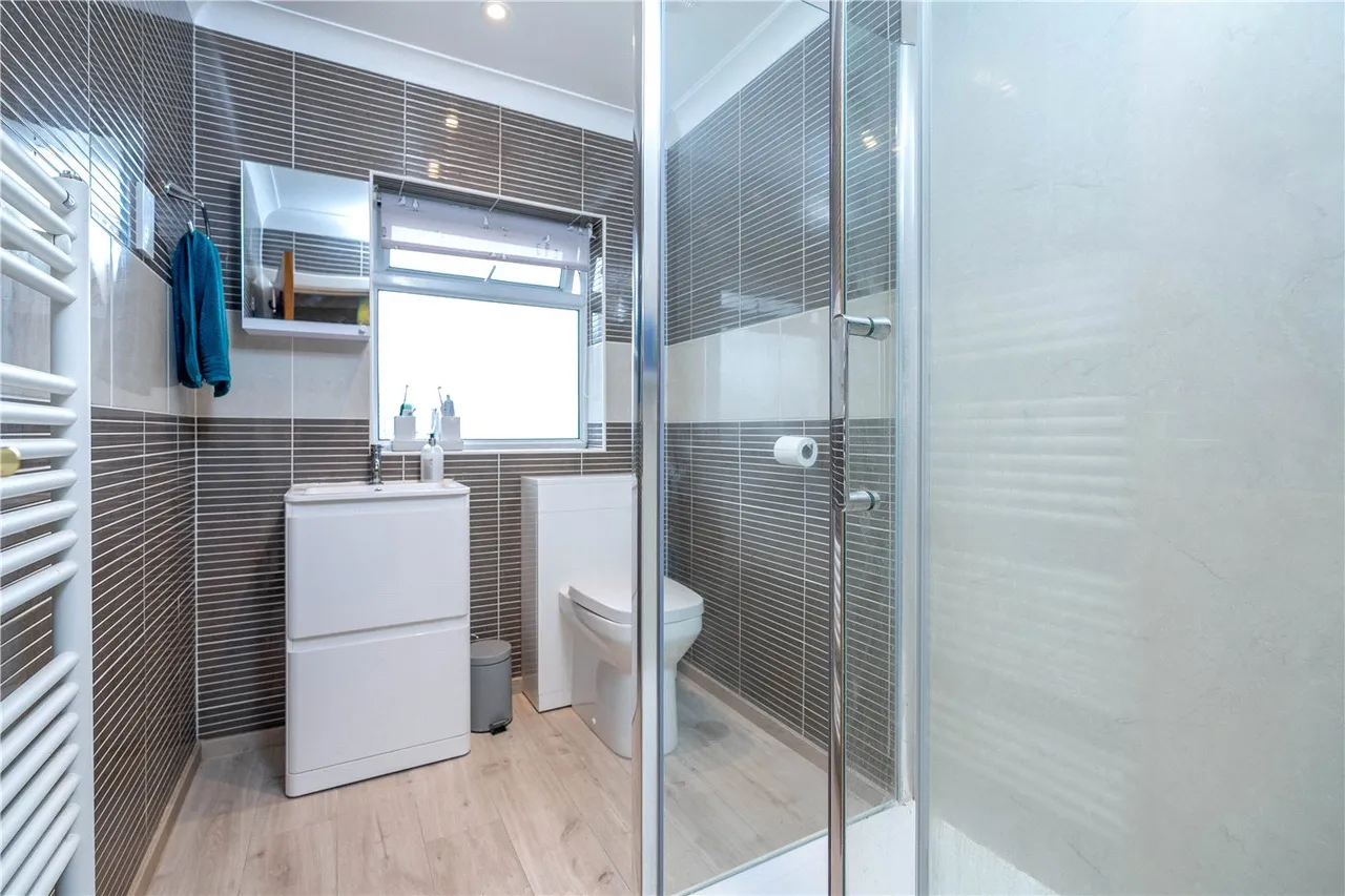 Linden Rise, Bourne, PE10, photo 15
