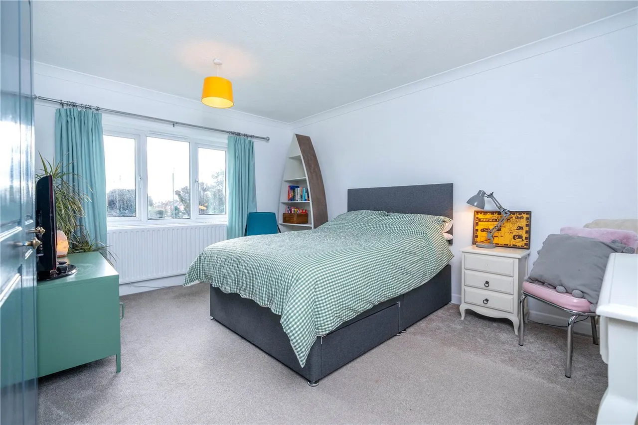 Linden Rise, Bourne, PE10, photo 12
