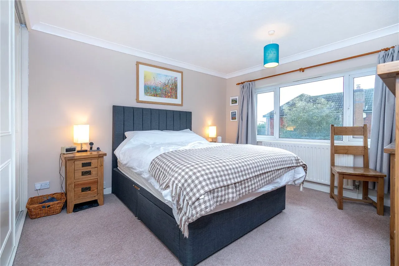 Linden Rise, Bourne, PE10, photo 13