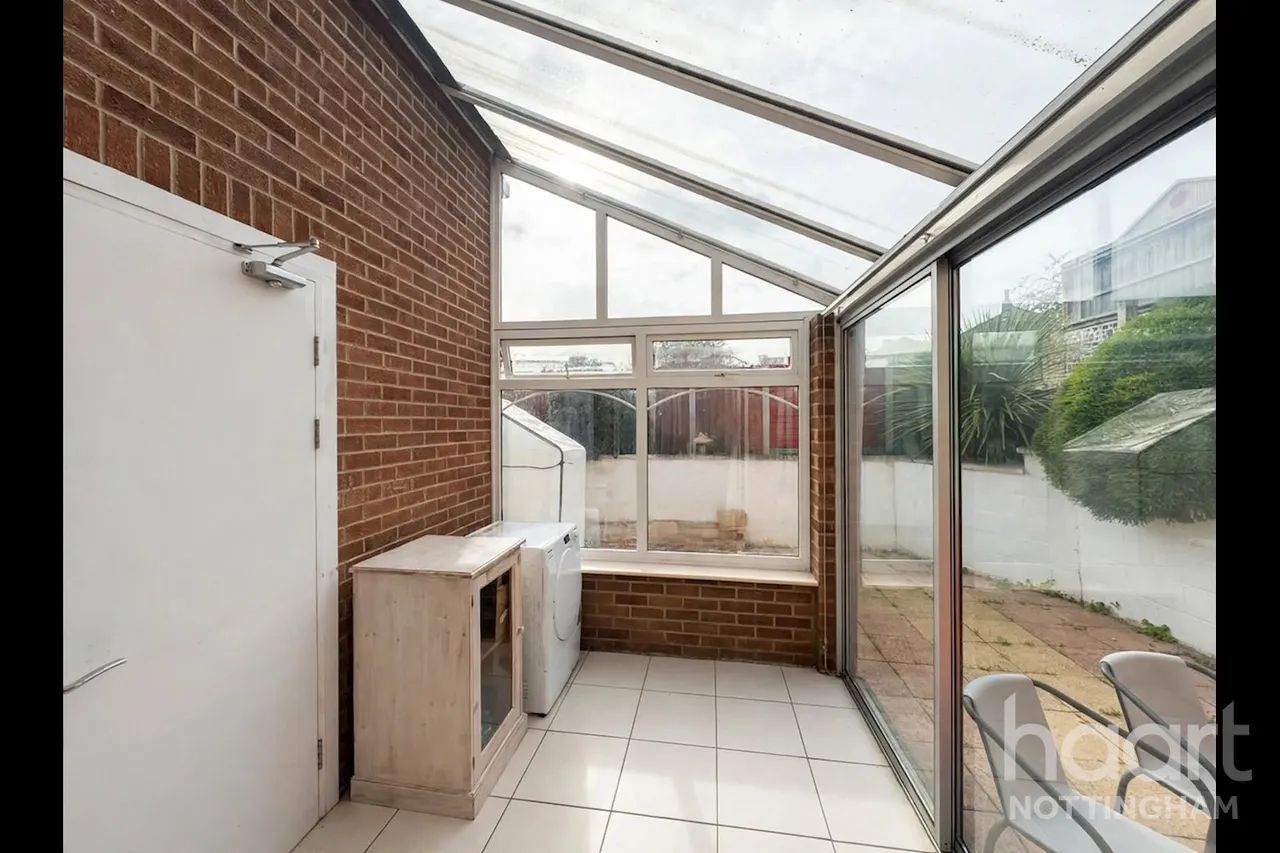 Mays Avenue, Nottingham, NG4, photo 9