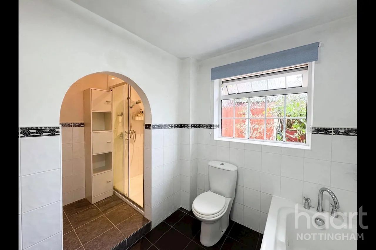 Mays Avenue, Nottingham, NG4, photo 11