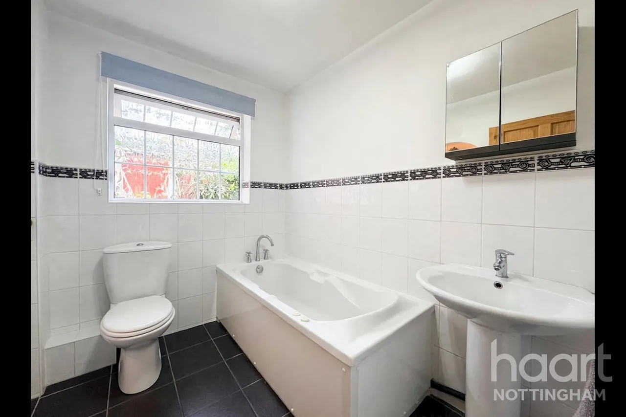 Mays Avenue, Nottingham, NG4, photo 10