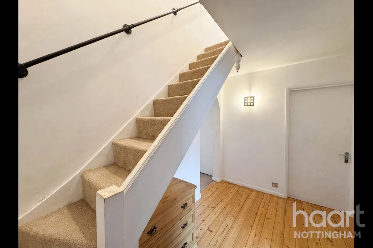 Mays Avenue, Nottingham, NG4, photo 4
