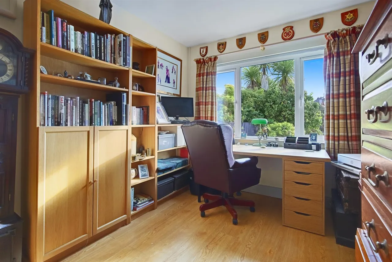 Strathearn Park, Belfast, BT4, photo 28