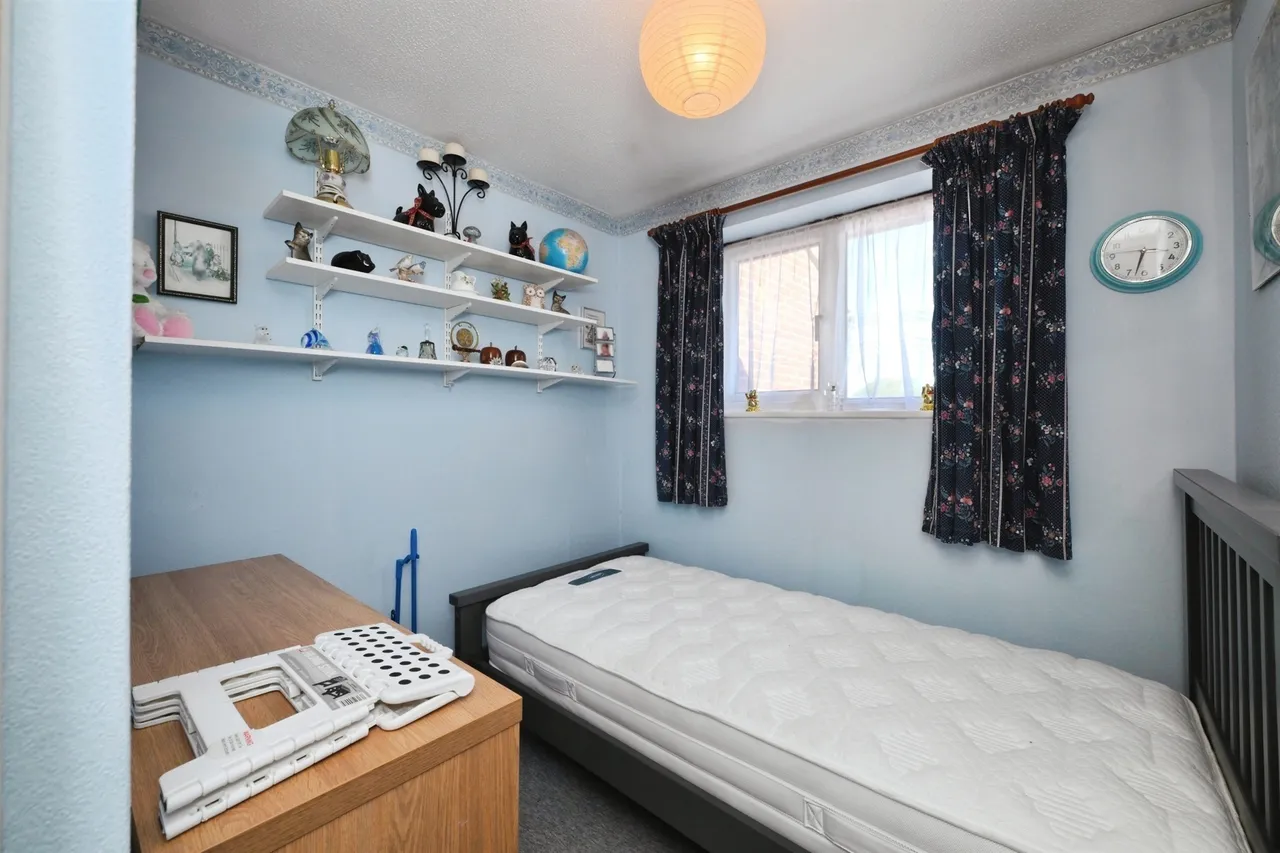 Tovey Close, Nazeing, EN9, photo 14