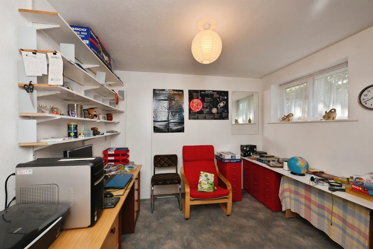 Tovey Close, Nazeing, EN9, photo 11