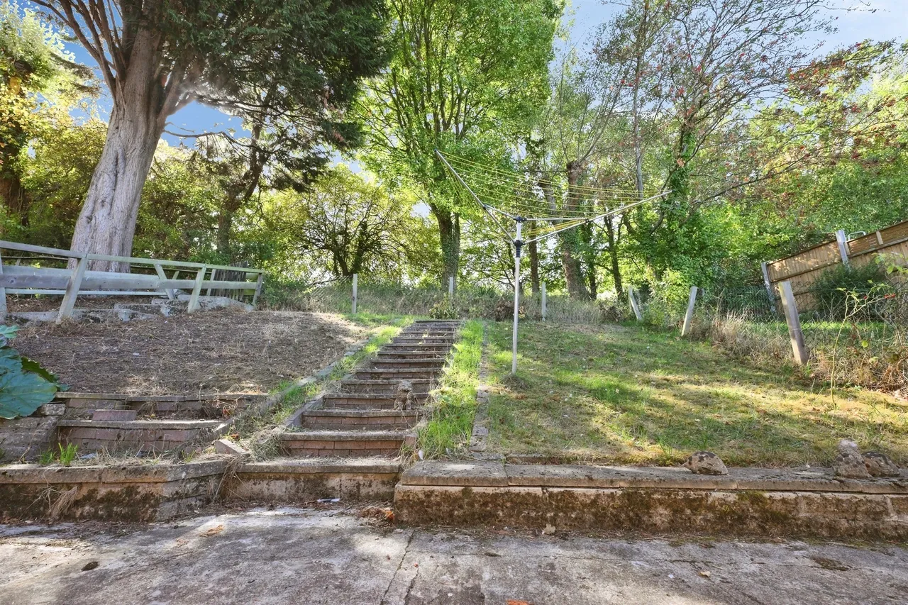 Tovey Close, Nazeing, EN9, photo 10