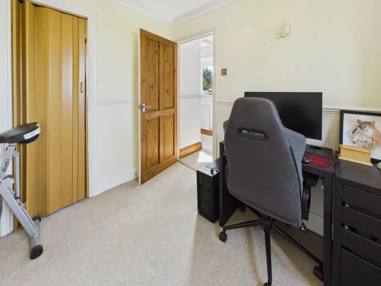 Charnwood Bank, Batley, WF17, photo 16
