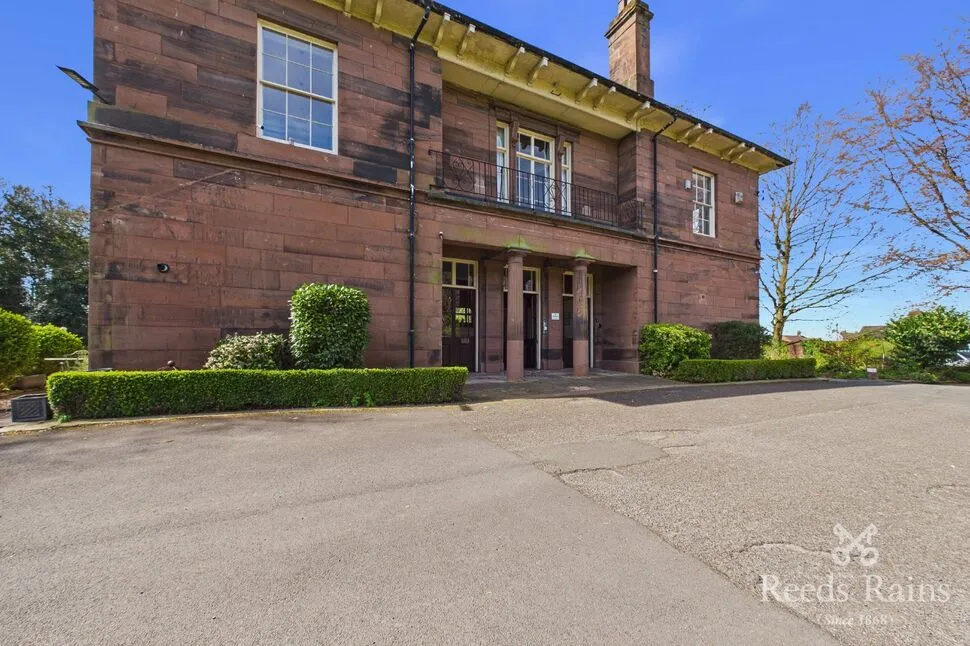 2 bed flat for sale — Prestbury Drive, Eccleston, Merseyside, WA10