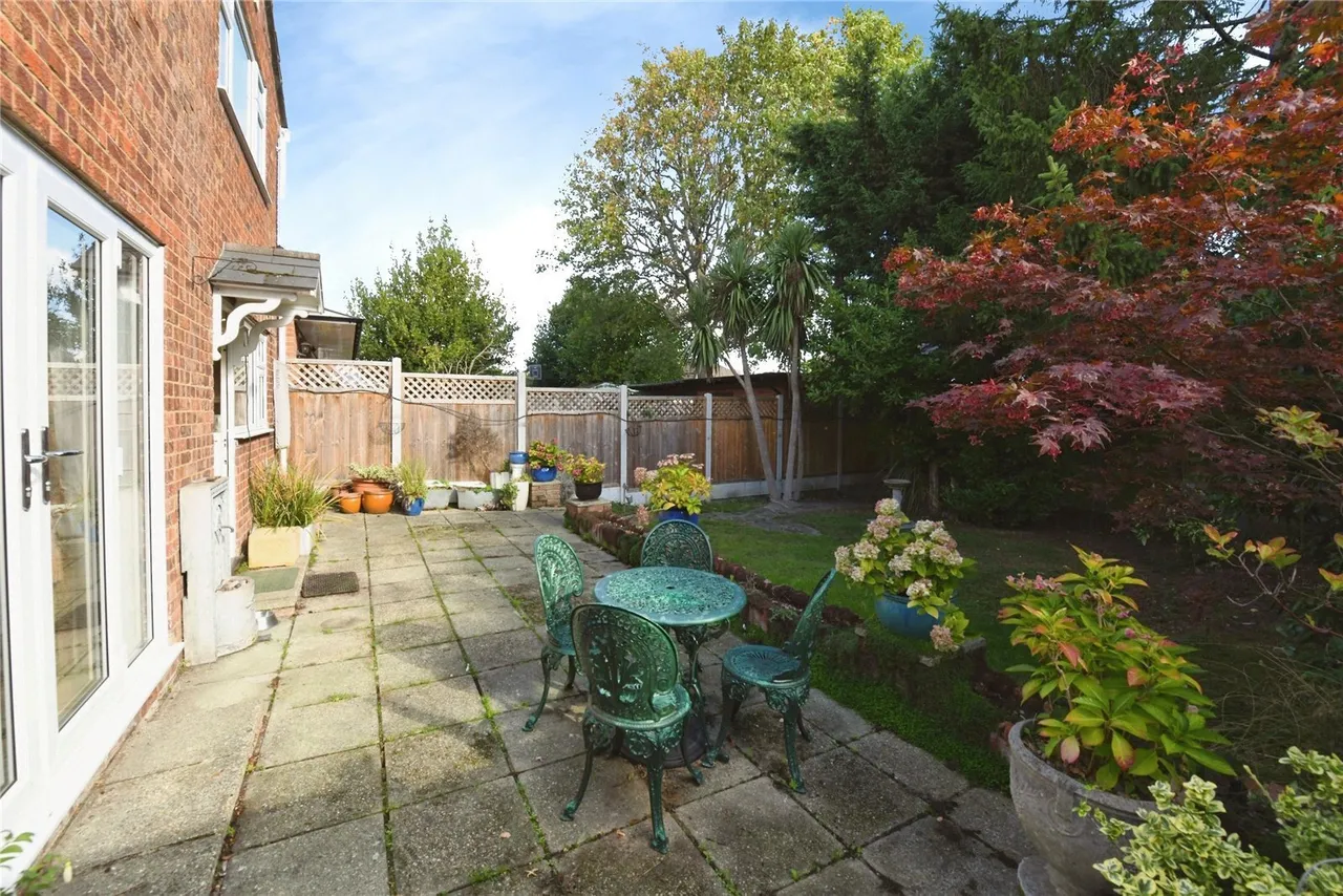 King Georges Road, Pilgrims Hatch, CM15, photo 23