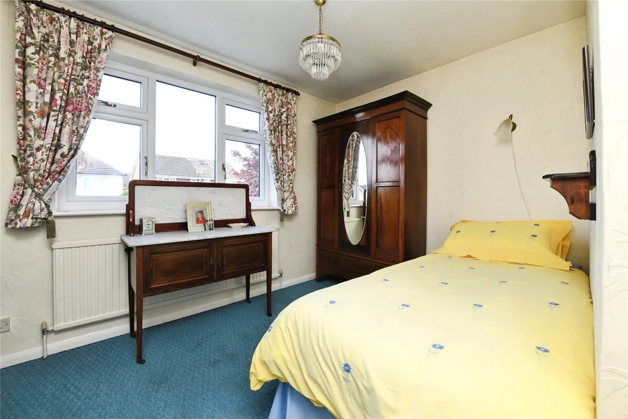 King Georges Road, Pilgrims Hatch, CM15, photo 20
