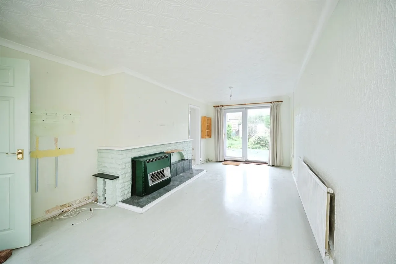 Aust Crescent, Chepstow, NP16, photo 2