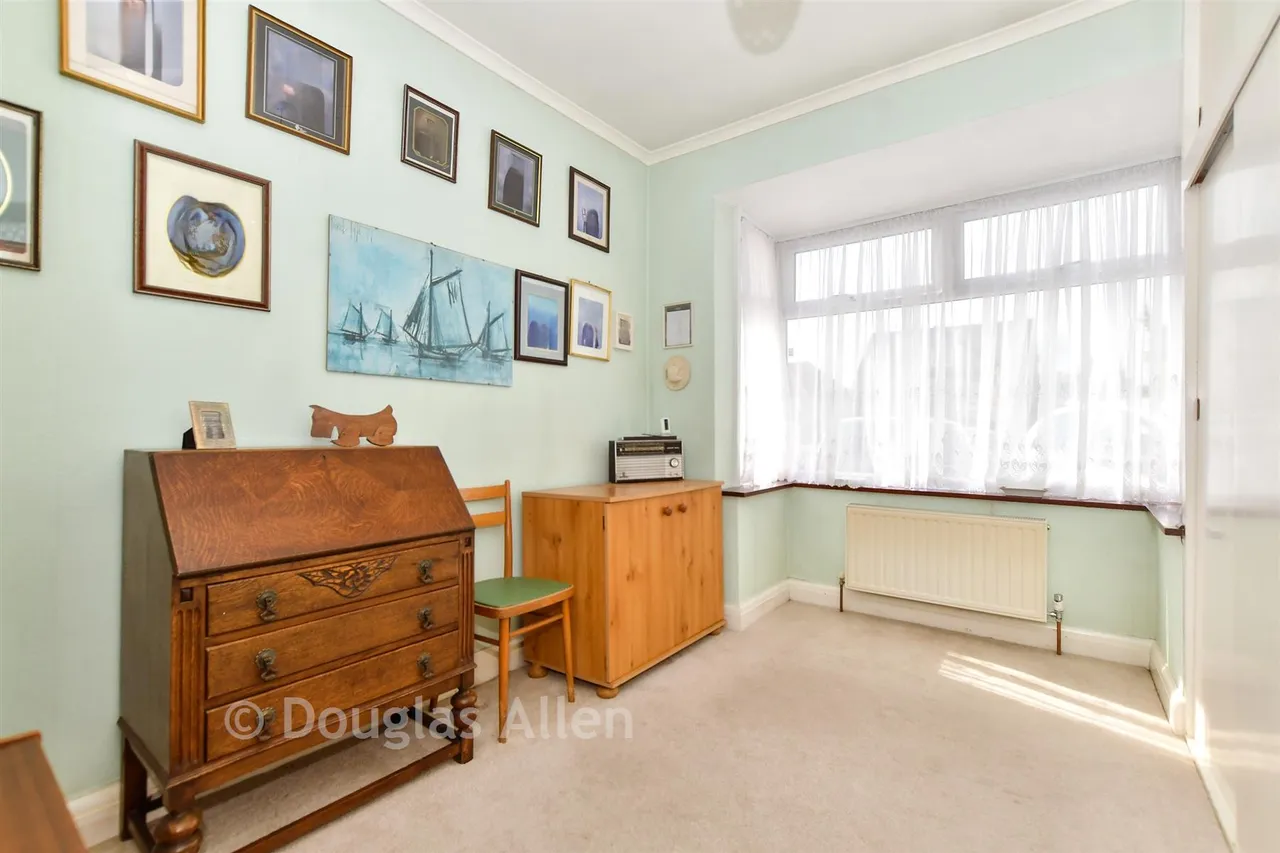 Lodge Lane, Romford, RM5, photo 14