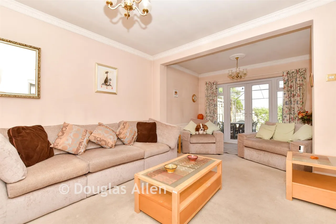 Lodge Lane, Romford, RM5, photo 3