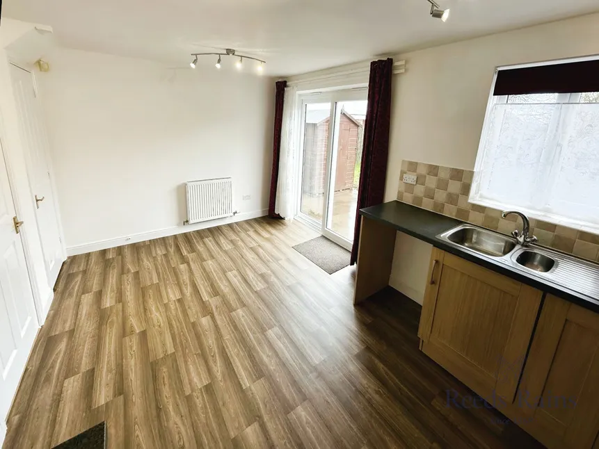 Willard Close, Newcastle, Staffordshire, ST5, photo 8