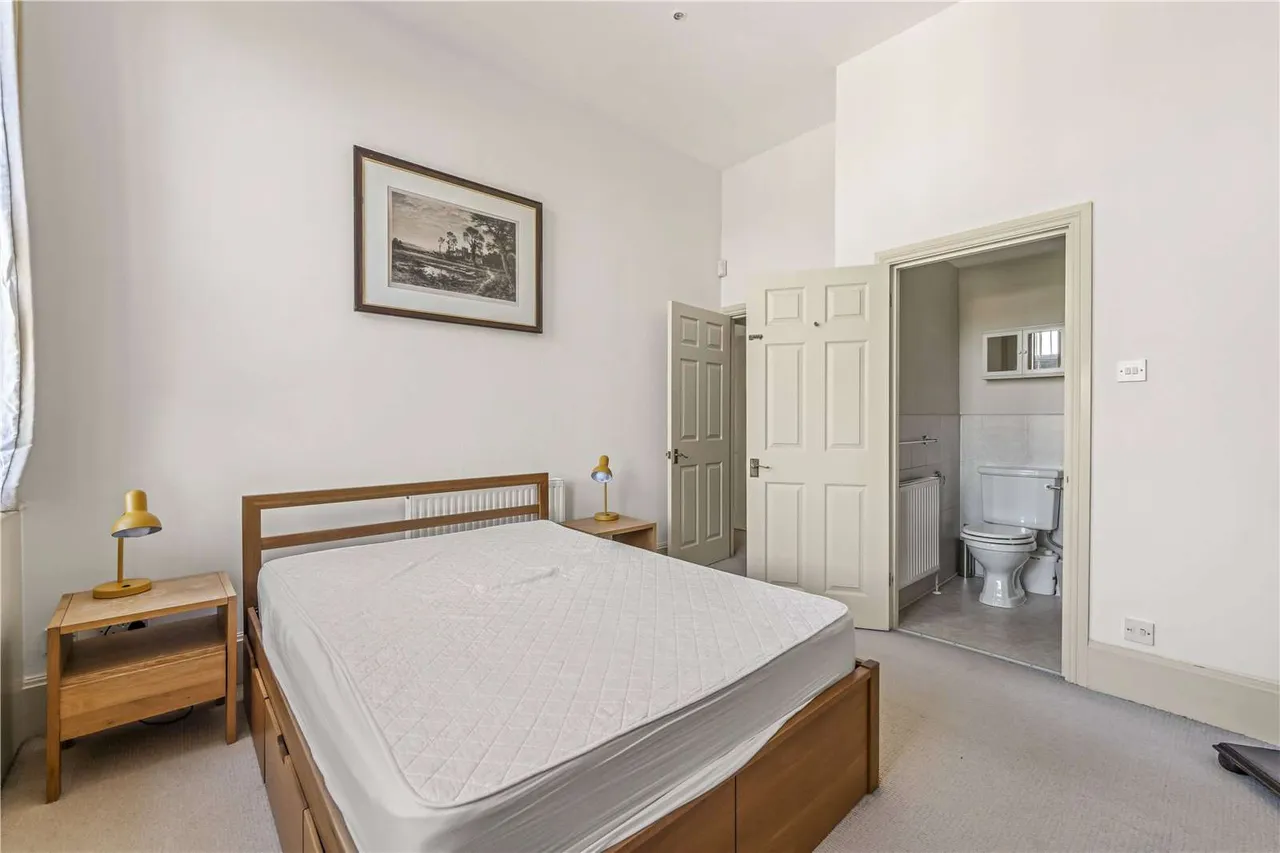 South Lodge, 61 Ham Common, Richmond, Surrey, TW10 7JL, photo 6