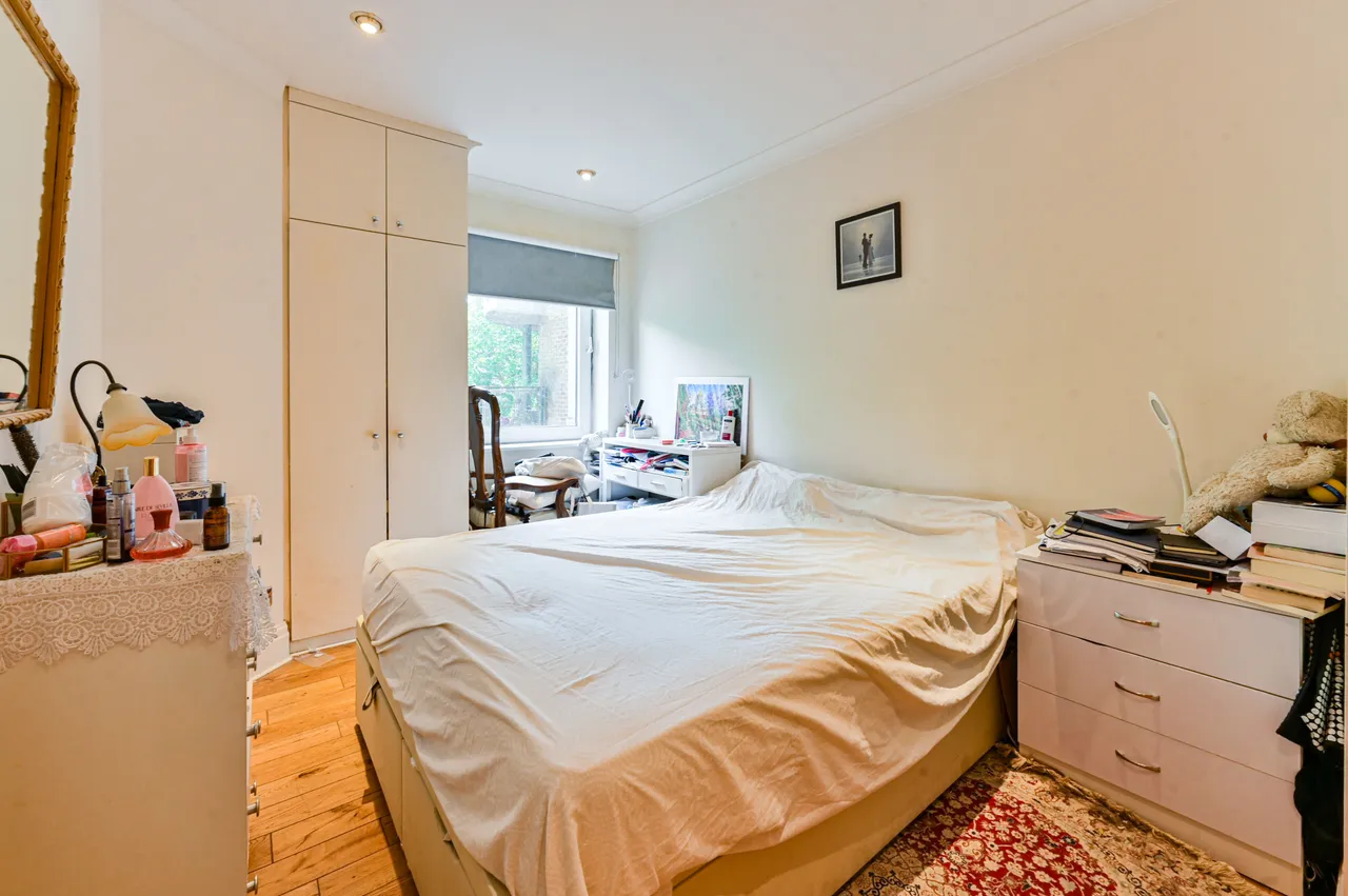 27 Warren House Kensington Westside, Beckford Close, London, photo 9
