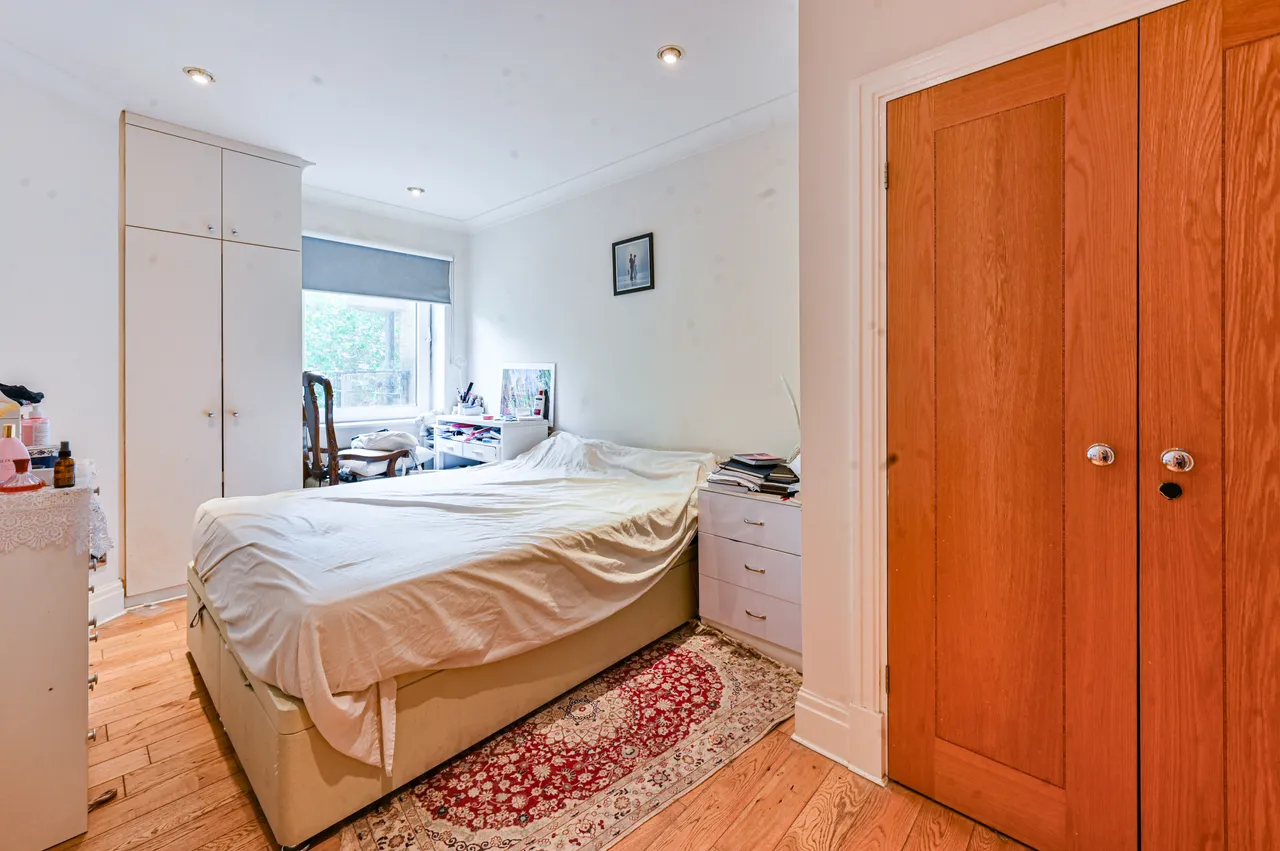 27 Warren House Kensington Westside, Beckford Close, London, photo 6